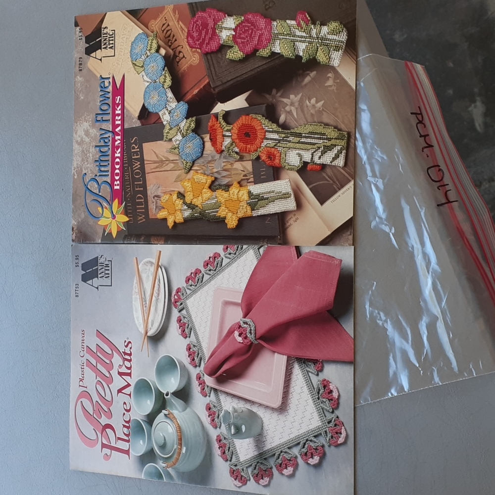 COPY - Annie's Attic Plastic Canvas pattern booklets